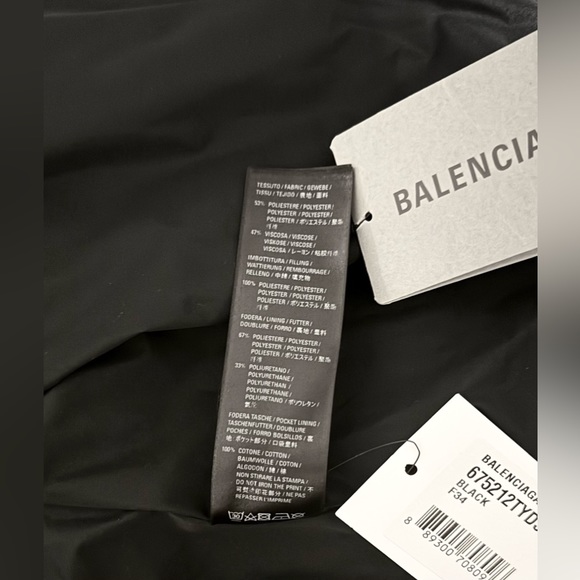 NEW WITH TAGS BALENCIAGA C SHAPED PUFFER Logo Black Sz 34 Curved Hem Jacket - Picture 14 of 14